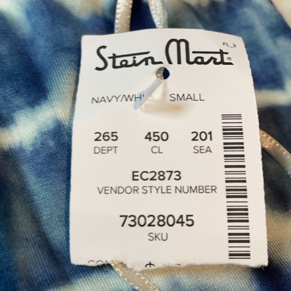 The perfect tie-dye beach cover-up - Picture 4 of 4